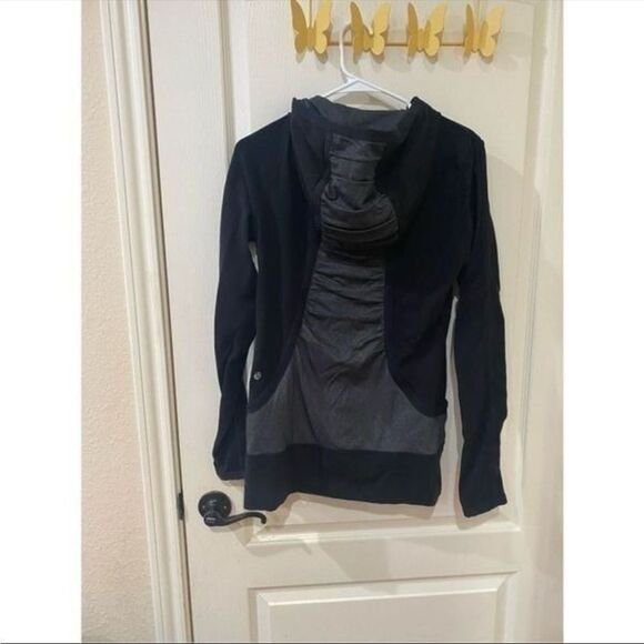 Lululemon Zip Up Attached Hood Sweater Size 6 - Picture 4 of 9